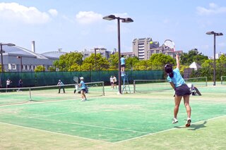 Tennis Courtsイメージ
