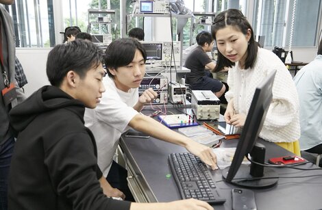 電気電子工学科イメージ